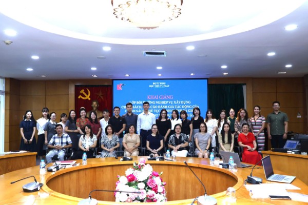 Học viện Tư pháp tổ chức Lớp bồi dưỡng nghiệp vụ xây dựng chính sách, báo cáo đánh giá tác động của chính sách, thủ tục hành chính và giới trong hoạt động xây dựng pháp luật